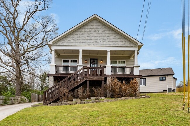 Photo - 721 Jones Park Ct House