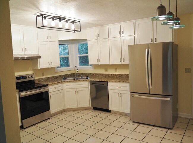 Foto del edificio - 6742 Alan-A-Dale Trail