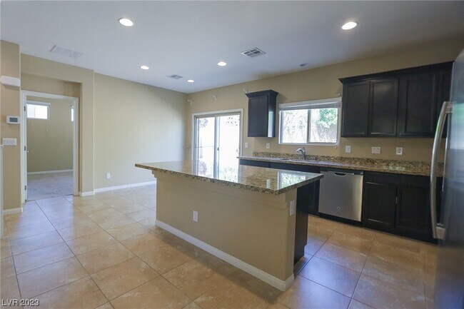 Building Photo - 10253 Vernal Pool St