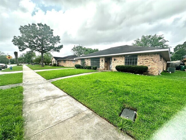 Foto del edificio - 8207 Rockhill St
