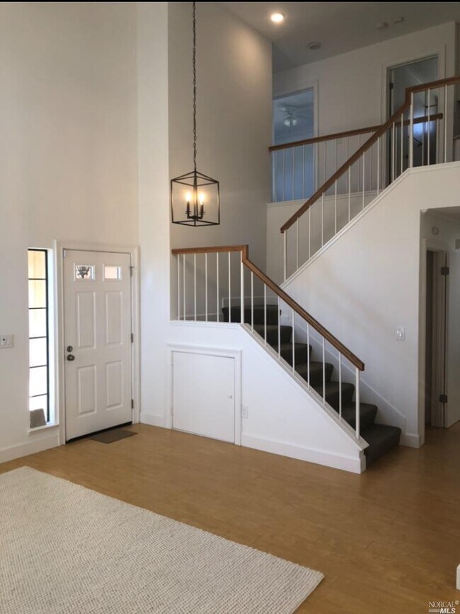 Foto del edificio - 2339 Elliott Dr