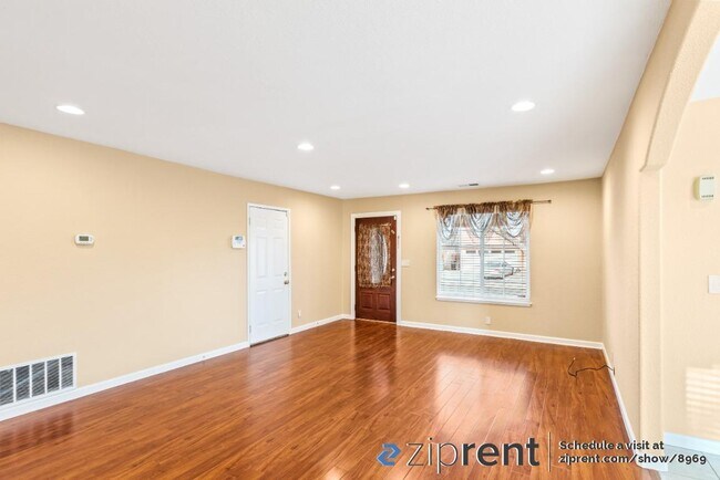 Building Photo - 2804 Steinhart Ct
