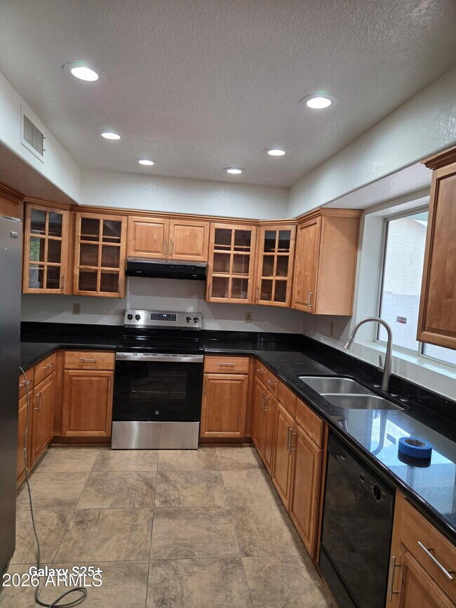 Foto del edificio - 8631 W Monte Vista Rd