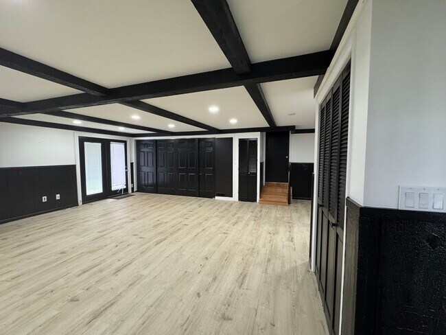 Foto del edificio - 2802 Bellaire Dr