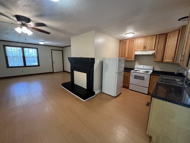 Foto del edificio - 1912 Heyward Brockington Rd