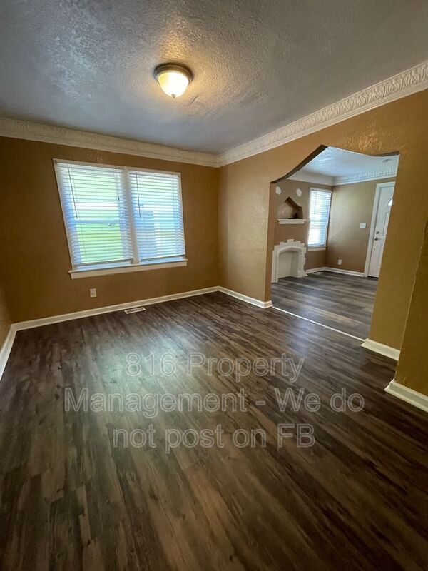 Foto del edificio - 4241 The Paseo