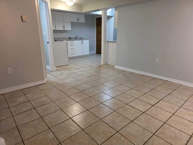 Building Photo - 6 Crerar Blvd