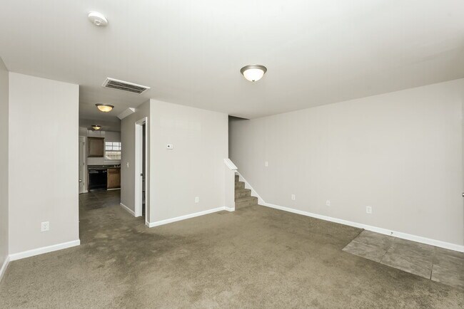 Building Photo - 8035 Logan Dr