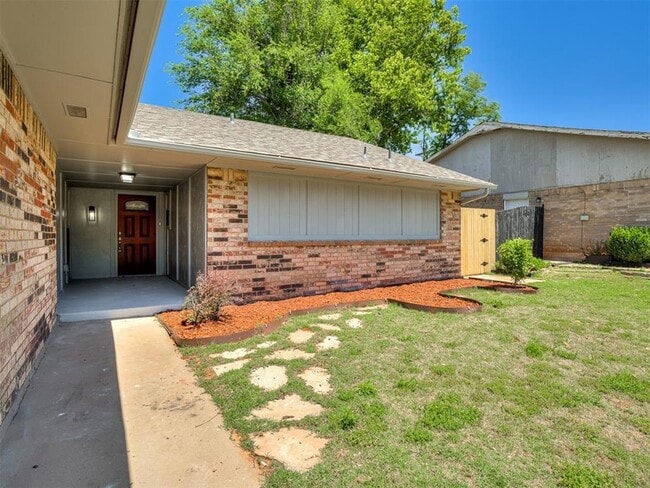 Building Photo - 1305 Apollo Rd