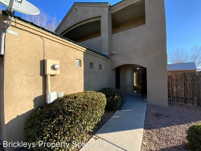 3 br, 2 bath House - 701 Benicia Lane SW photo'