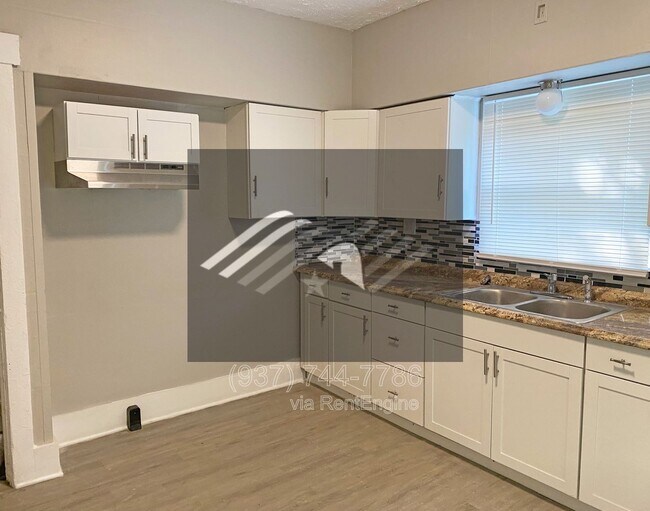 Foto del edificio - 2141 Philadelphia Dr