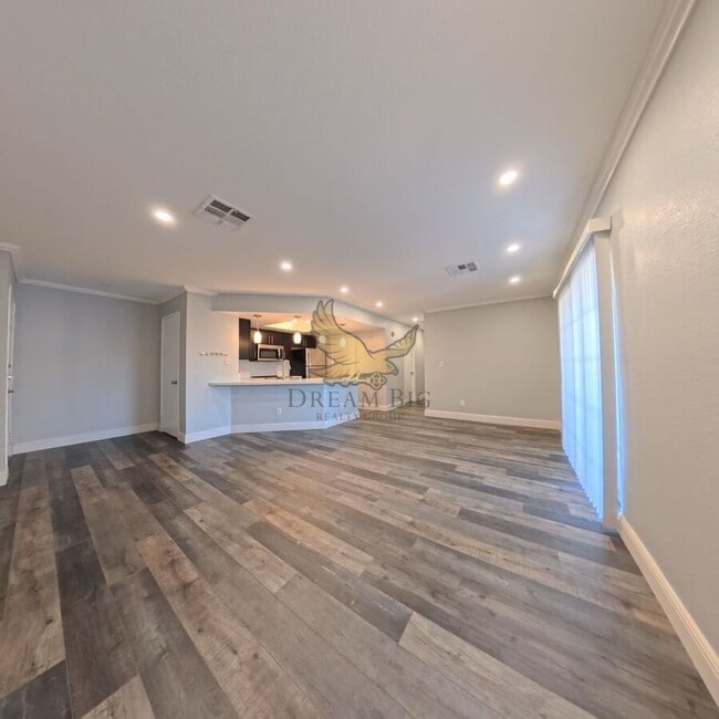 Foto del edificio - 8600 W Charleston Blvd