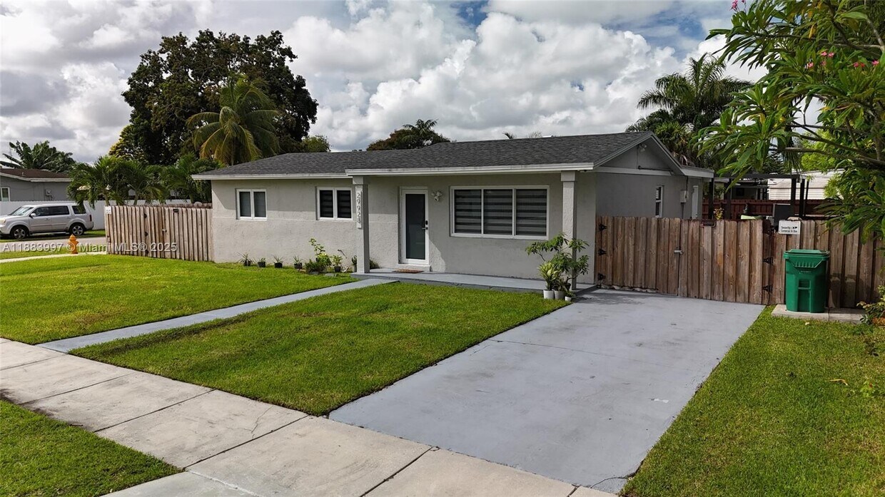 Foto principal - 29928 SW 159th Dr