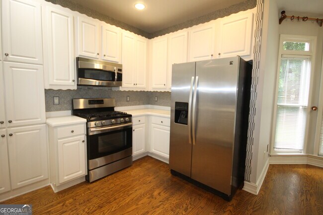 Building Photo - 1581 Oak Park Cove
