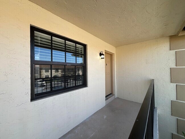 Foto del edificio - 302 Pinecrest Cir