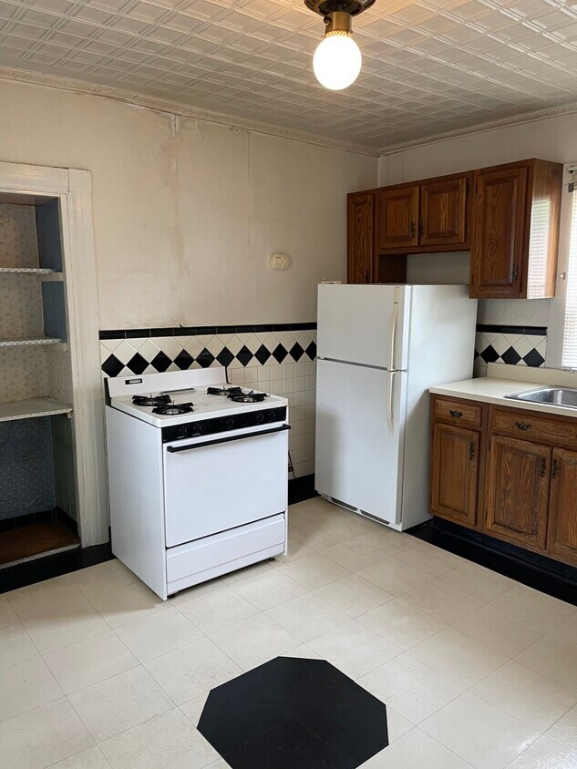 Foto principal - 74 Otis St