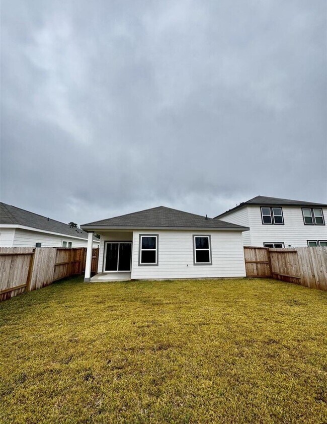 Foto del edificio - 6186 Emperor Pnes Trl