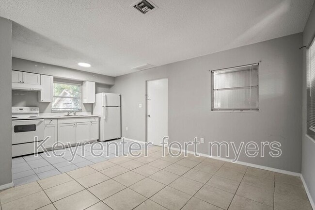 Building Photo - 75 Cypress St