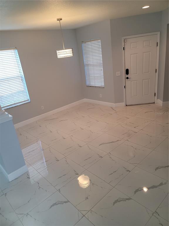 Foto del edificio - 18405 Kentisbury Ct