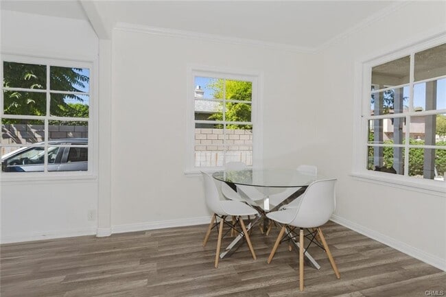 Building Photo - 13842 Hamlin St