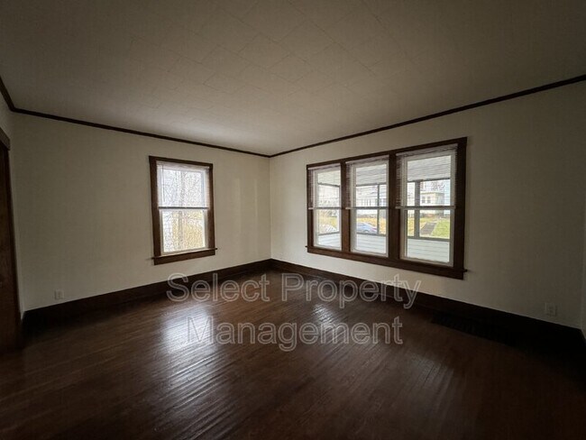 Building Photo - 3008 Webster St
