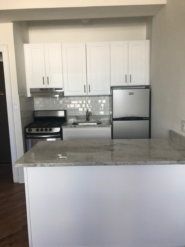 Evanston Neighborhood Properties Apartments Evanston, IL