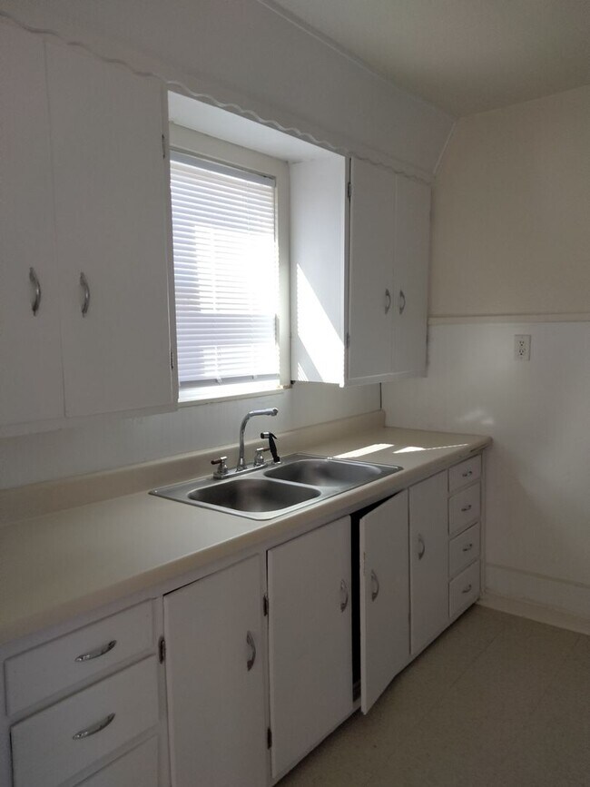 Foto del edificio - Cozy One Bedroom, One Bath House in Peacef...