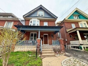Building Photo - 49 Fairholt Rd S