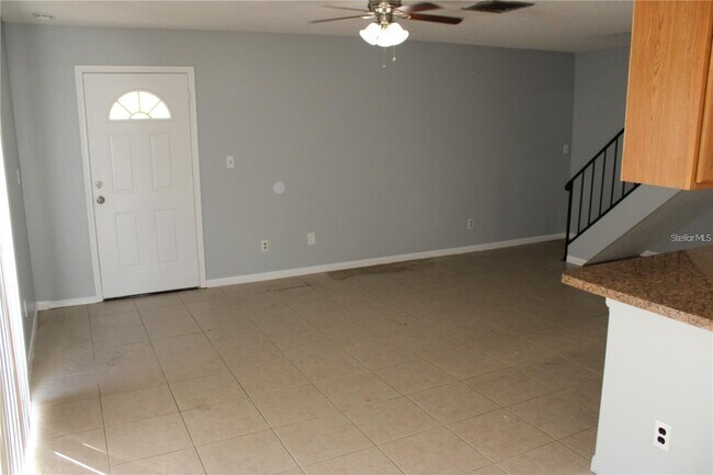 Foto del edificio - 4122 White Pine Ave