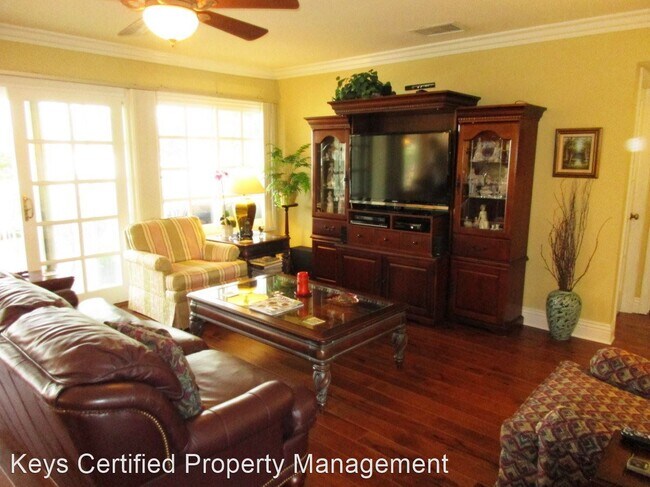 Foto del edificio - 4 br, 3.5 bath House - 2676 Wind River Rd