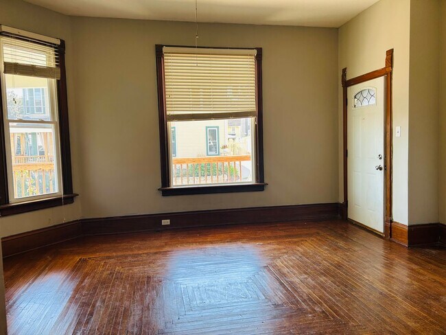 Foto del edificio - 431 W 16th St