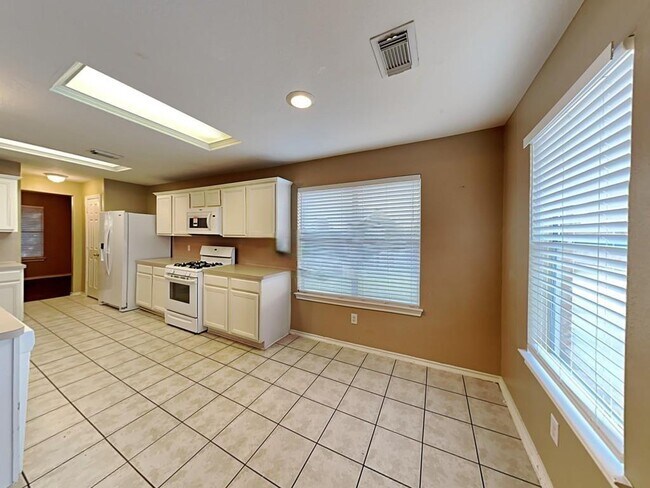 Foto del edificio - 9018 Sterling Point Ln