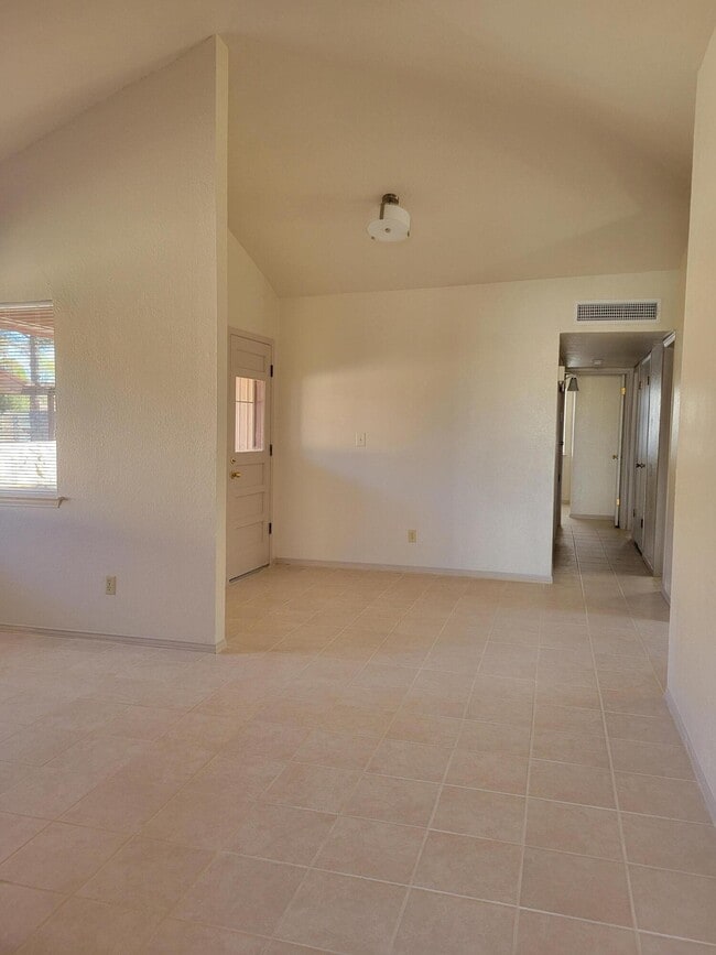 Building Photo - 3324 Red Sails Dr