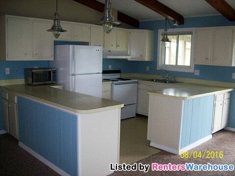 Building Photo - 3541 Sandpiper Rd