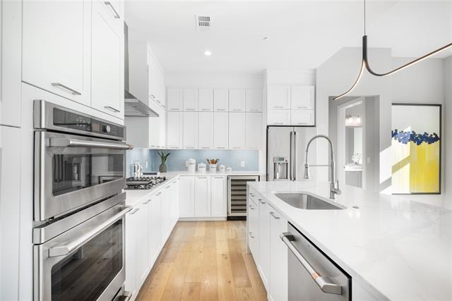 Foto del edificio - 3031 Oliver St