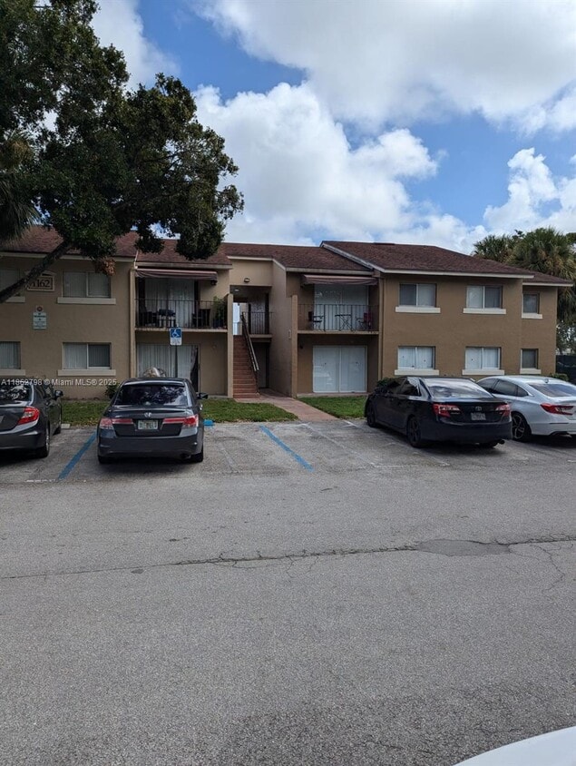 Primary Photo - 1162 Lake Terry Dr