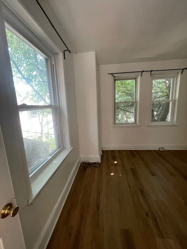 Foto del edificio - 3215 Summer St