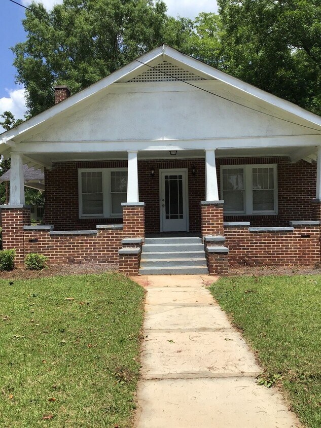 Foto principal - 122 S Pine St