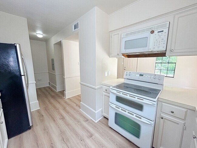 Foto del edificio - 2 Bedroom In Shenandoah Available now