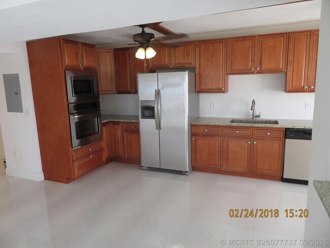 Foto del edificio - 4164 Inverrary Blvd