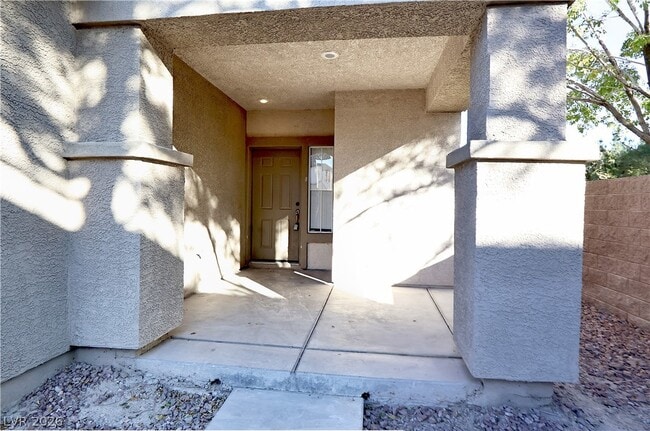 Building Photo - 6206 Standing Elm St