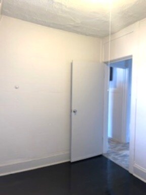 Foto del edificio - 10414 S Maryland Ave