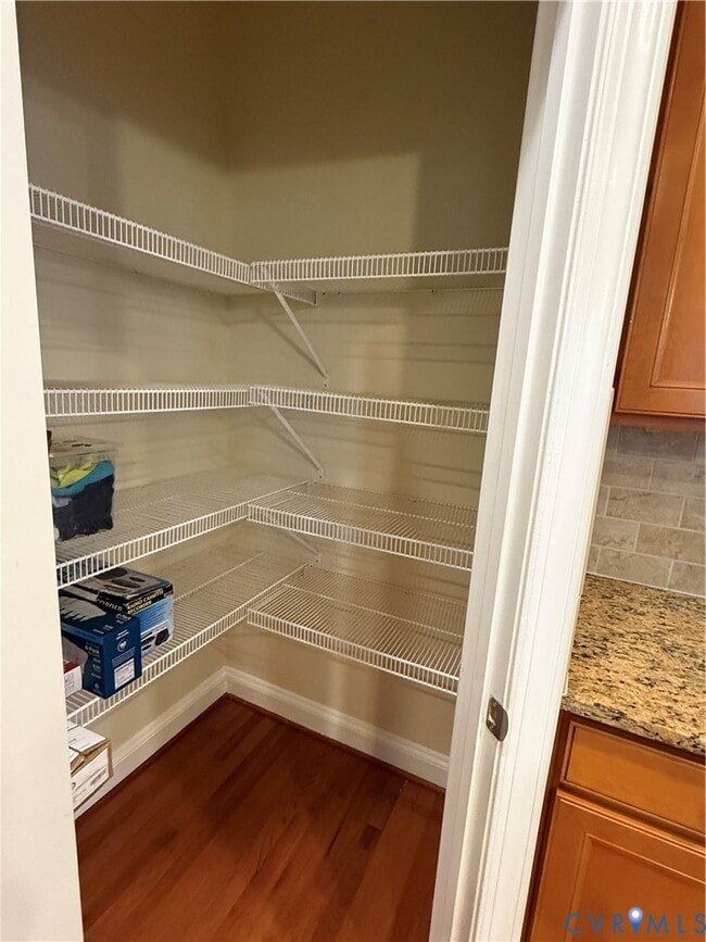 Building Photo - 512 Paddle Creek Dr