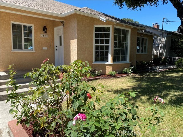 Building Photo - 3328 Encinal Ave
