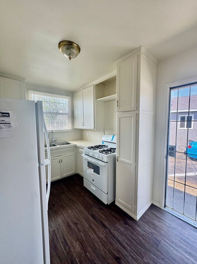 Foto del edificio - Coming Soon!