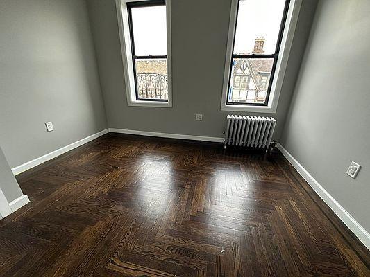 Foto del edificio - 1 bedroom in BRONX NY 10467