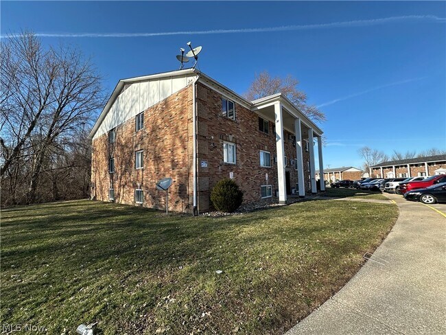 Foto del edificio - 676 S Shore Ct