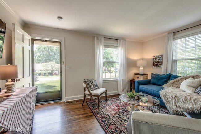 Building Photo - 3 br, 2 bath House - 2109 Avalon Dr