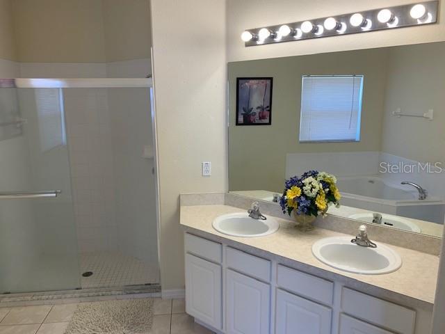 Foto del edificio - 16644 Fresh Meadow Dr