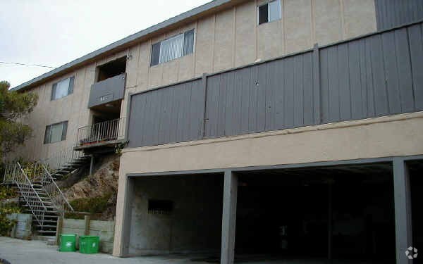 Building Photo - 107 Martina Ave